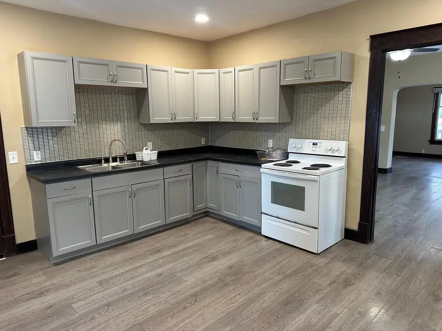 1634 S 10th STREET, Manitowoc, WI 54220 - #3