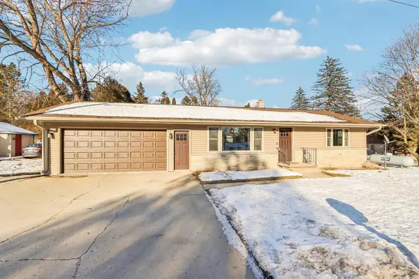 W1083 Lake DRIVE, Campbellsport, WI 53010