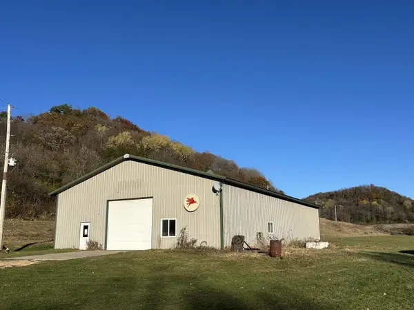 26766 COUNTY HIGHWAY DD, Richland Center, WI 53581