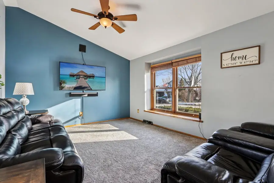 730 E Mackinac AVENUE, Oak Creek, WI 53154 - Image #2