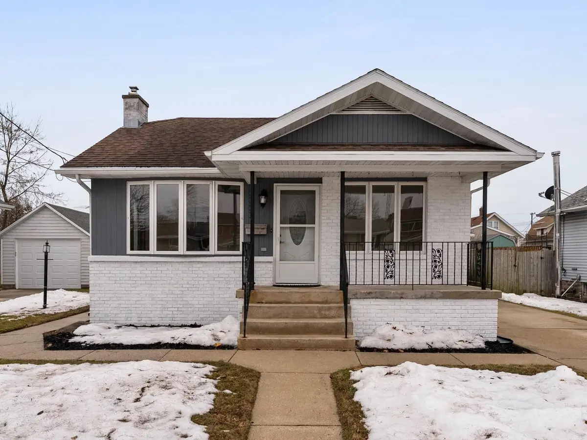 2323 9th PLACE, Two Rivers, WI 54241 - #1