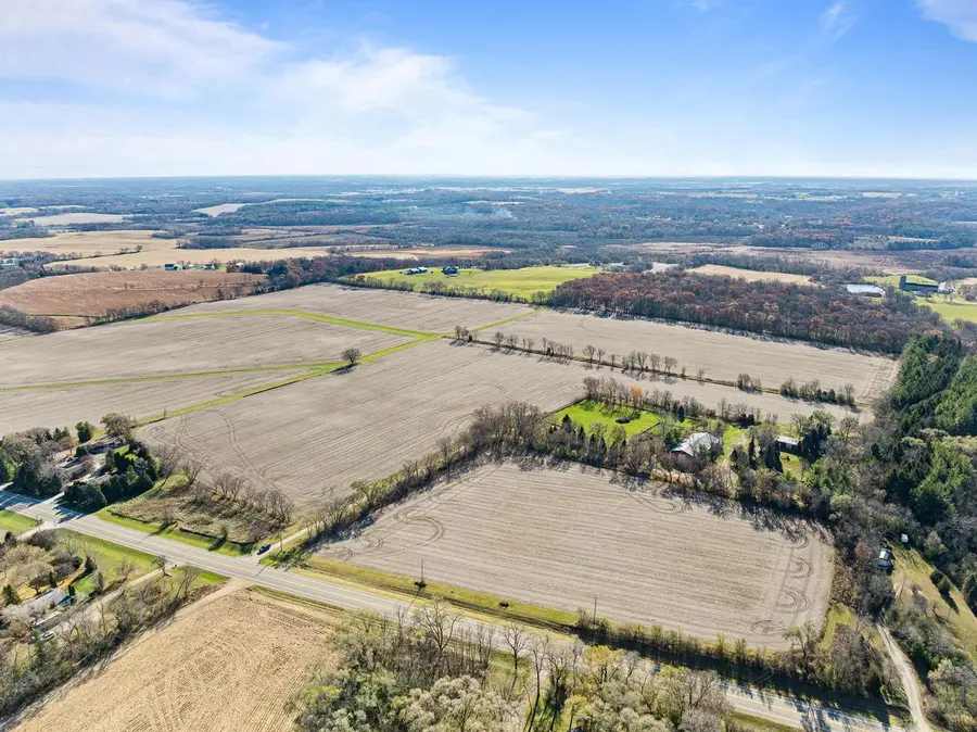 W1049 Cty Rd D, Burlington, WI 53105 - Image #3