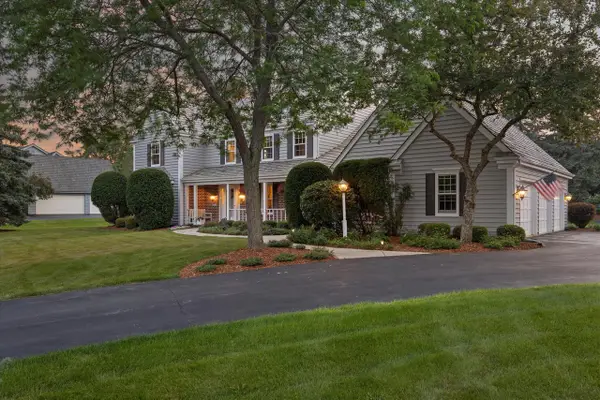 11019 N Wyngate TRACE, Mequon, WI 53092