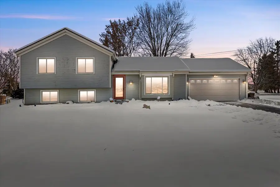 8005 Thistle COURT, Waterford, WI 53185 - #3