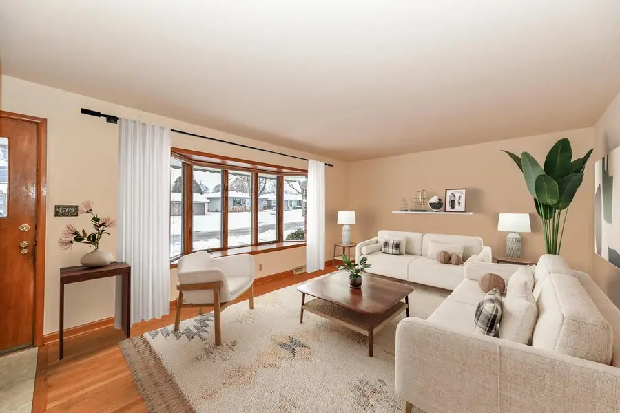 8720 W Ohio AVENUE, Milwaukee, WI 53227 - Image #3