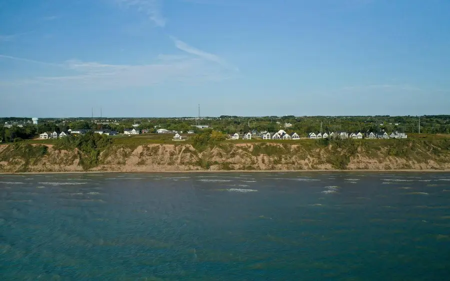 1202 SHIELING LANE #Lt15, Port Washington, WI 53074 - #3