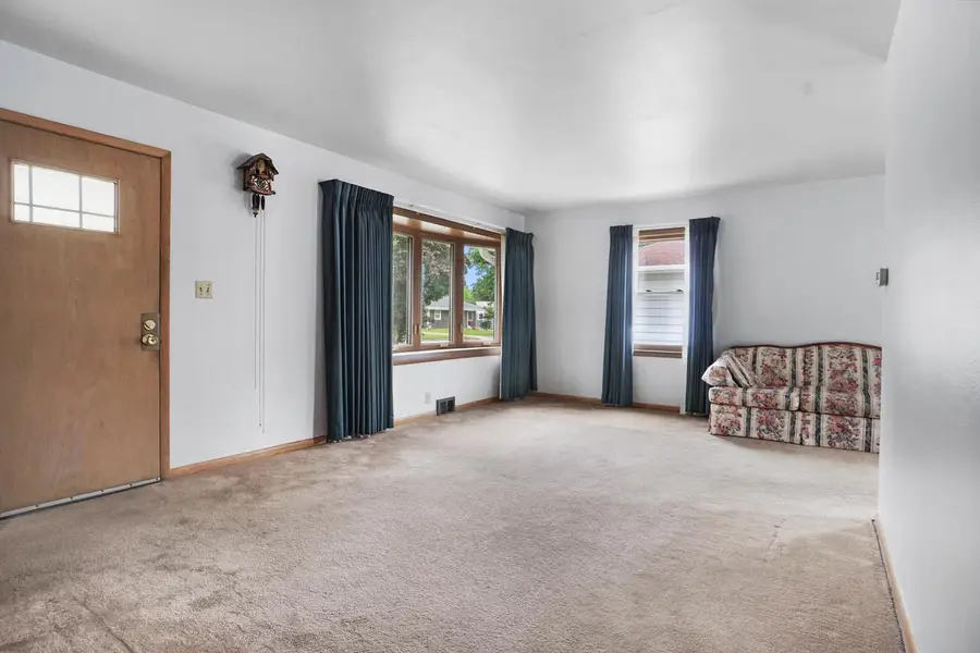 10413 W Sheridan AVENUE, Milwaukee, WI 53225 - Image #2