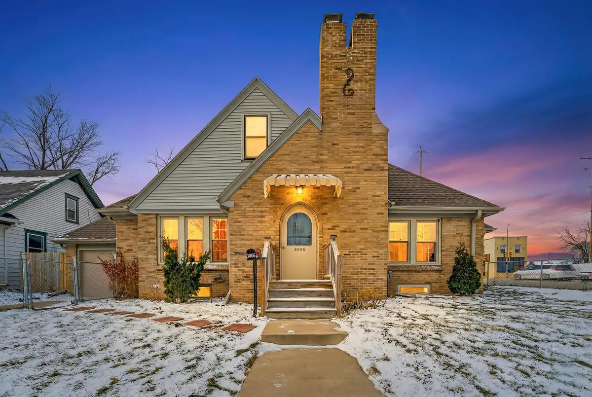 3006 Elm LANE, Racine, WI 53405 - Image #1