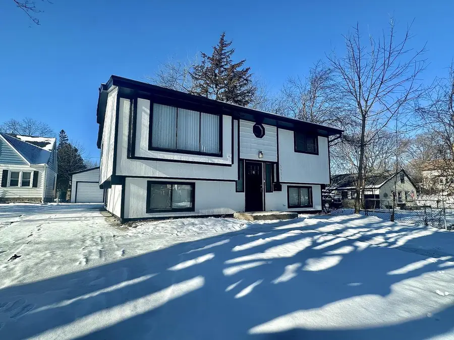 6611 N 52nd STREET, Milwaukee, WI 53223 - Image #3