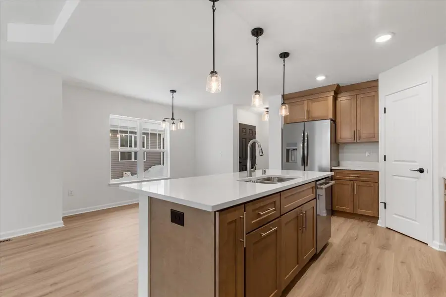 508 Hunter Oaks BOULEVARD #902, Watertown, WI 53094 - #3