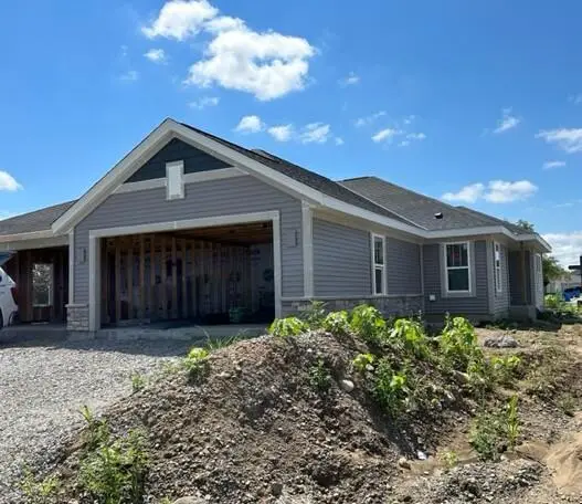 532 Hunter Oaks BOULEVARD #0502, Watertown, WI 53094 - Image #1