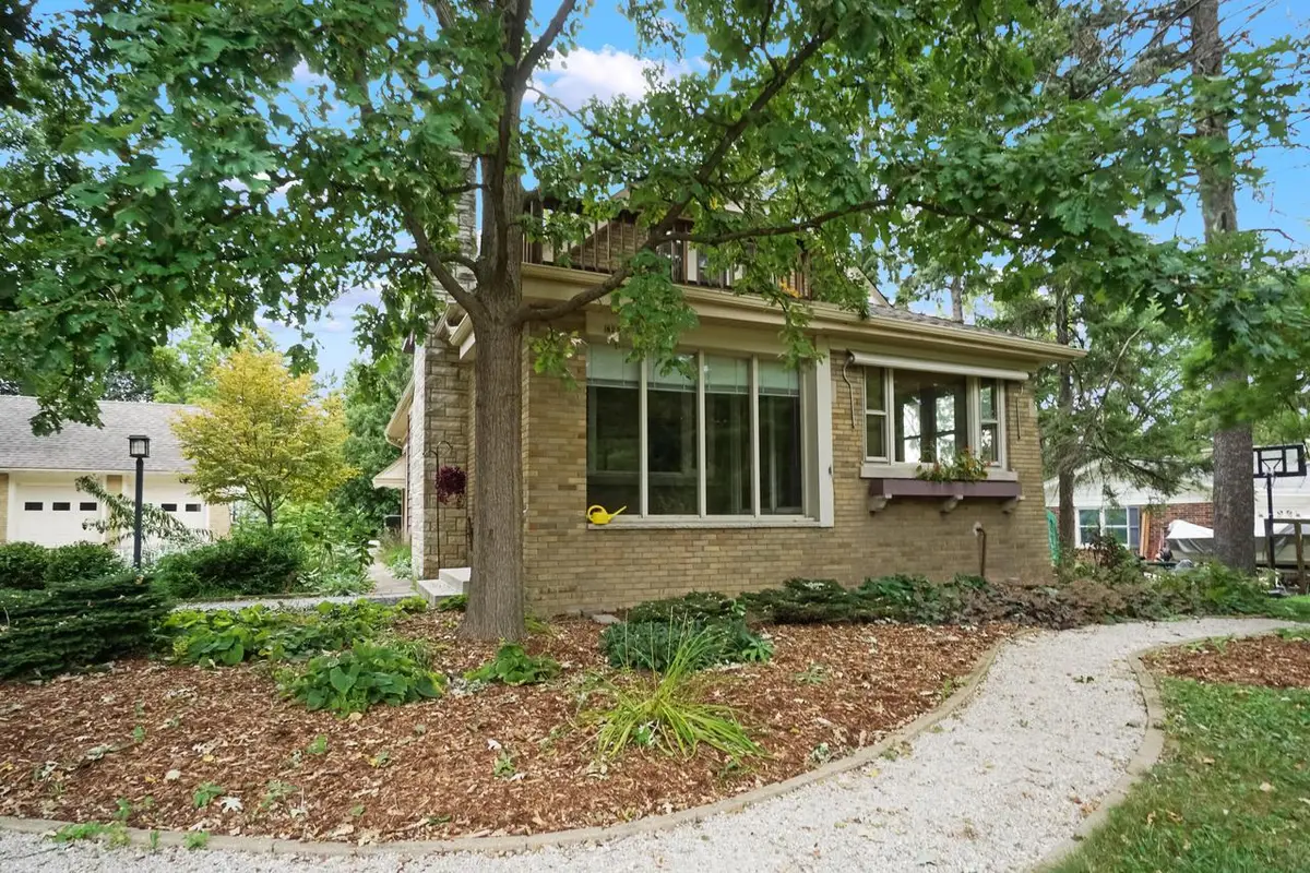 8221 N Cedarburg ROAD, Brown Deer, WI 53209 - Image #1