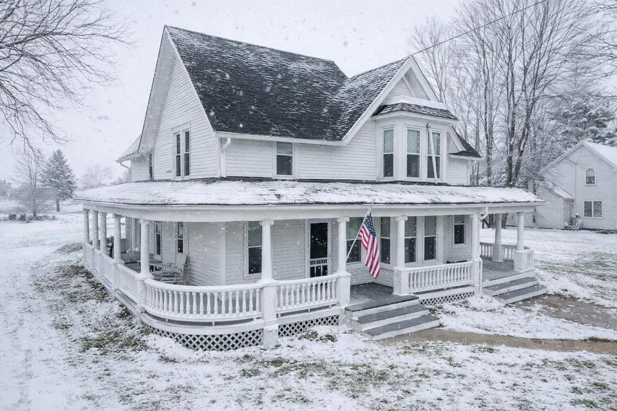 35500 Washington AVENUE, Burlington, WI 53105 - Image #1