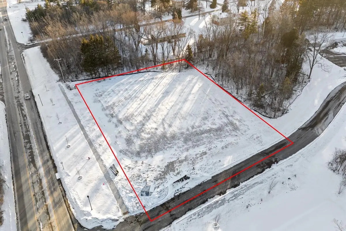 1735 PORT WASHINGTON ROAD, Grafton, WI 53024 - #1