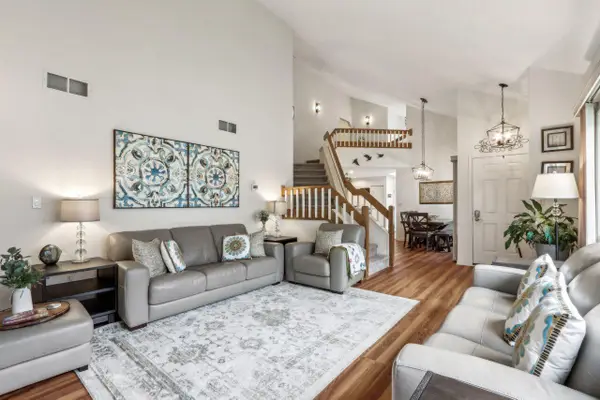 14048 W Waters Edge TRAIL, New Berlin, WI 53151