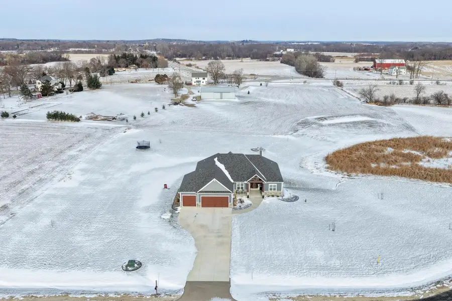 28516 Blue Crane COURT, Waterford, WI 53185 - Image #2