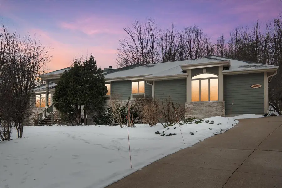 N93W25145 Bittersweet DRIVE, Sussex, WI 53089 - Image #3