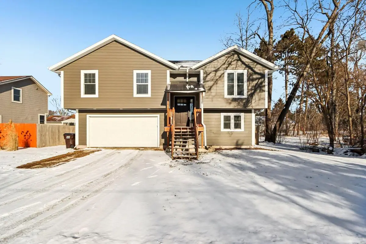 W1018 Larkspur ROAD, Genoa City, WI 53128 - Image #1