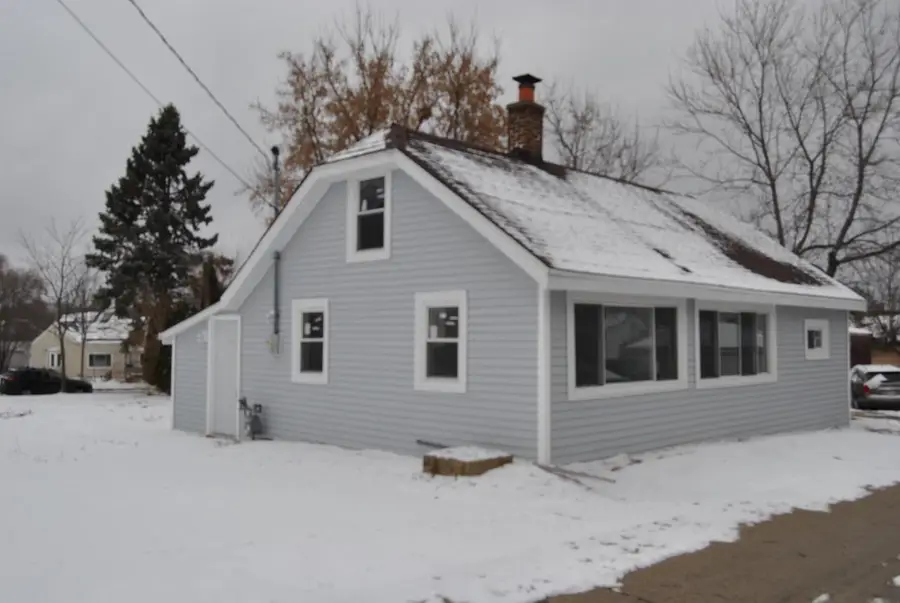 3219 Lynndale AVENUE, Greenfield, WI 53221 - #2