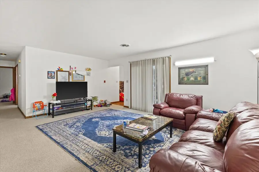 1430 phesant run DRIVE #102, Racine, WI 53406 - Image #2