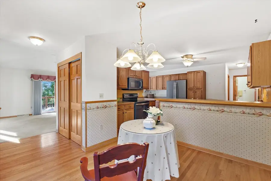 7084 S Fieldstone COURT, Franklin, WI 53132 - #3