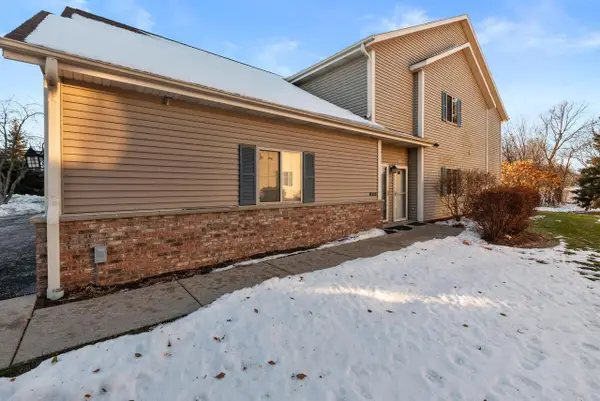 2105 Pine Ridge COURT #H, Grafton, WI 53024