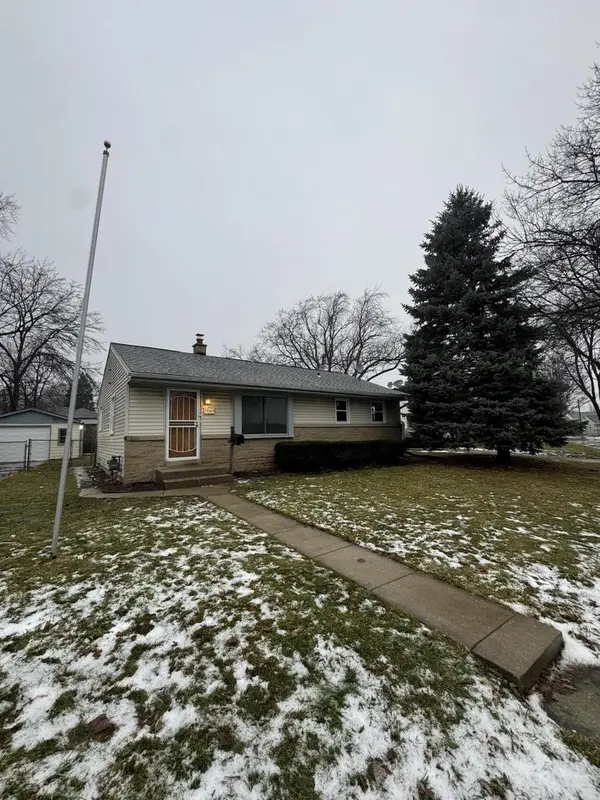 7824 W Herbert AVENUE, Milwaukee, WI 53218