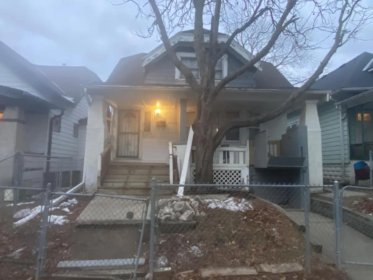 3342 N 26th STREET, Milwaukee, WI 53206 - #1