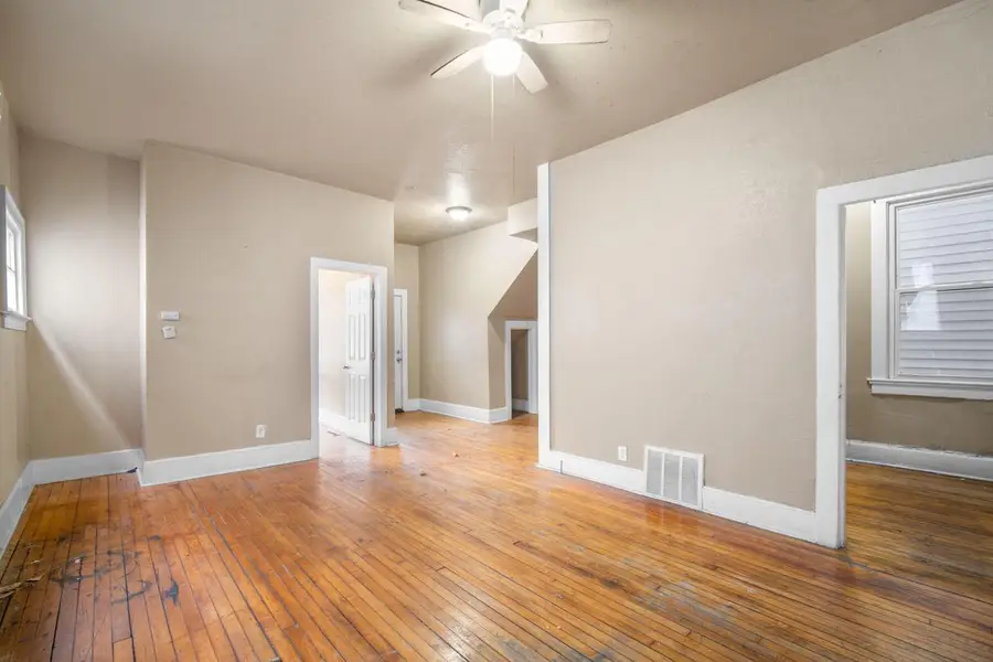 1600 S Muskego AVENUE, Milwaukee, WI 53204 - #3