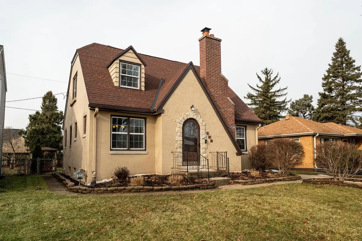 331 N 111th STREET, Wauwatosa, WI 53226 - Image #1