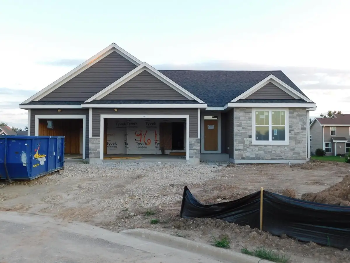 961 Horseshoe COURT, Belgium, WI 53004 - #1