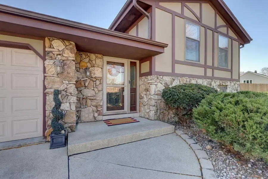 10939 W Coronado COURT, Franklin, WI 53132 - Image #2