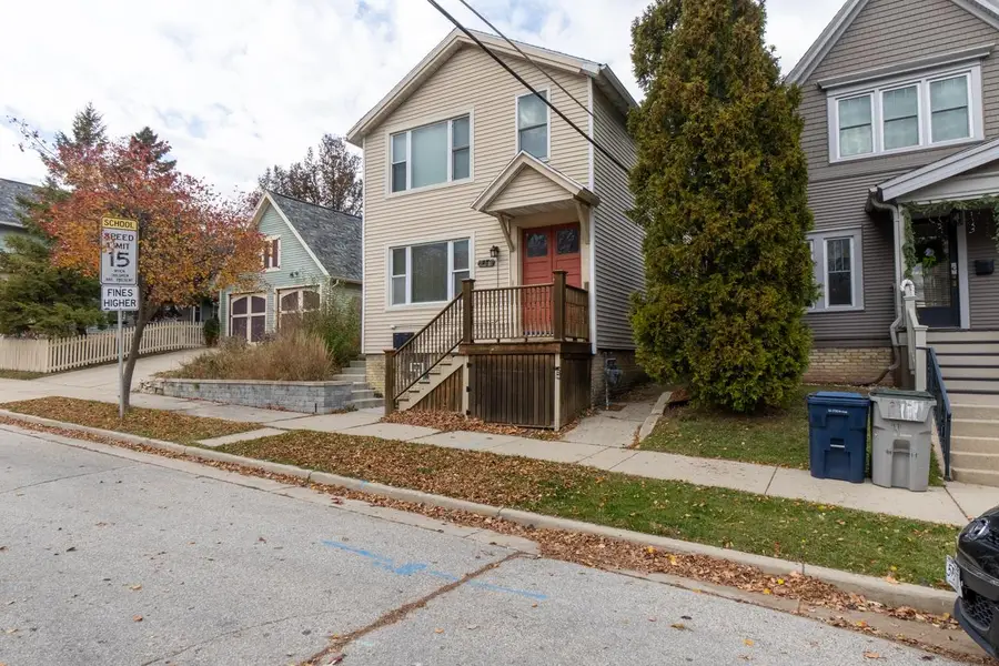 216 E Brown STREET, Milwaukee, WI 53212 - #2