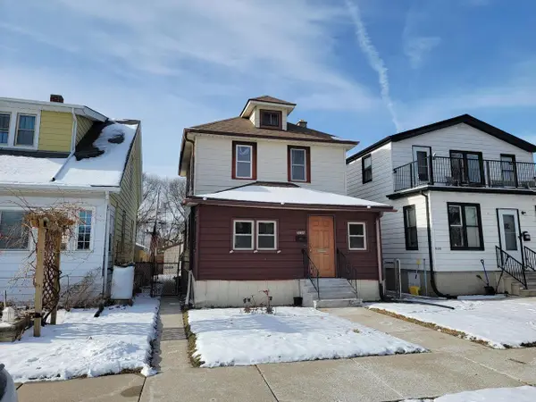 2135 S 74th STREET, West Allis, WI 53219