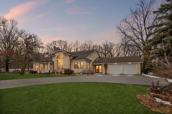 990 Silver Mist COURT, Brookfield, WI 53005