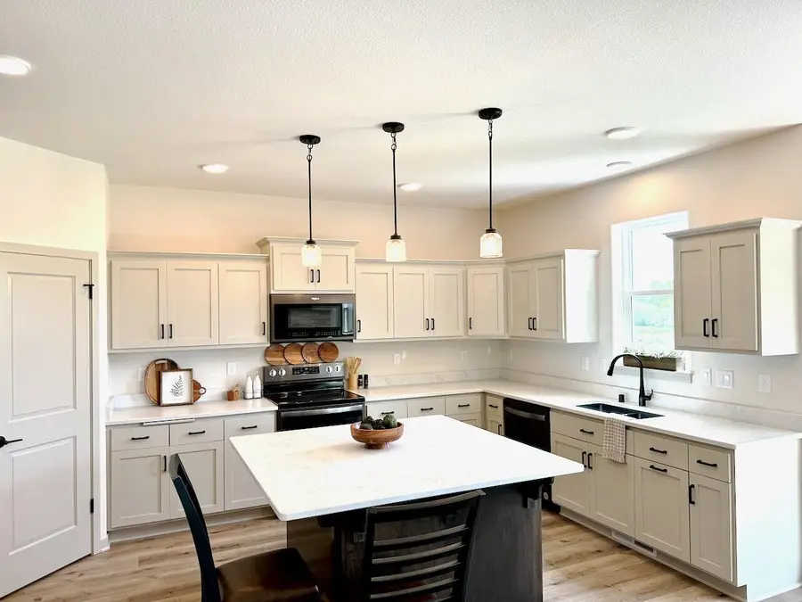 S54W25487 Pebble Brook COURT, Waukesha, WI 53189 - #3