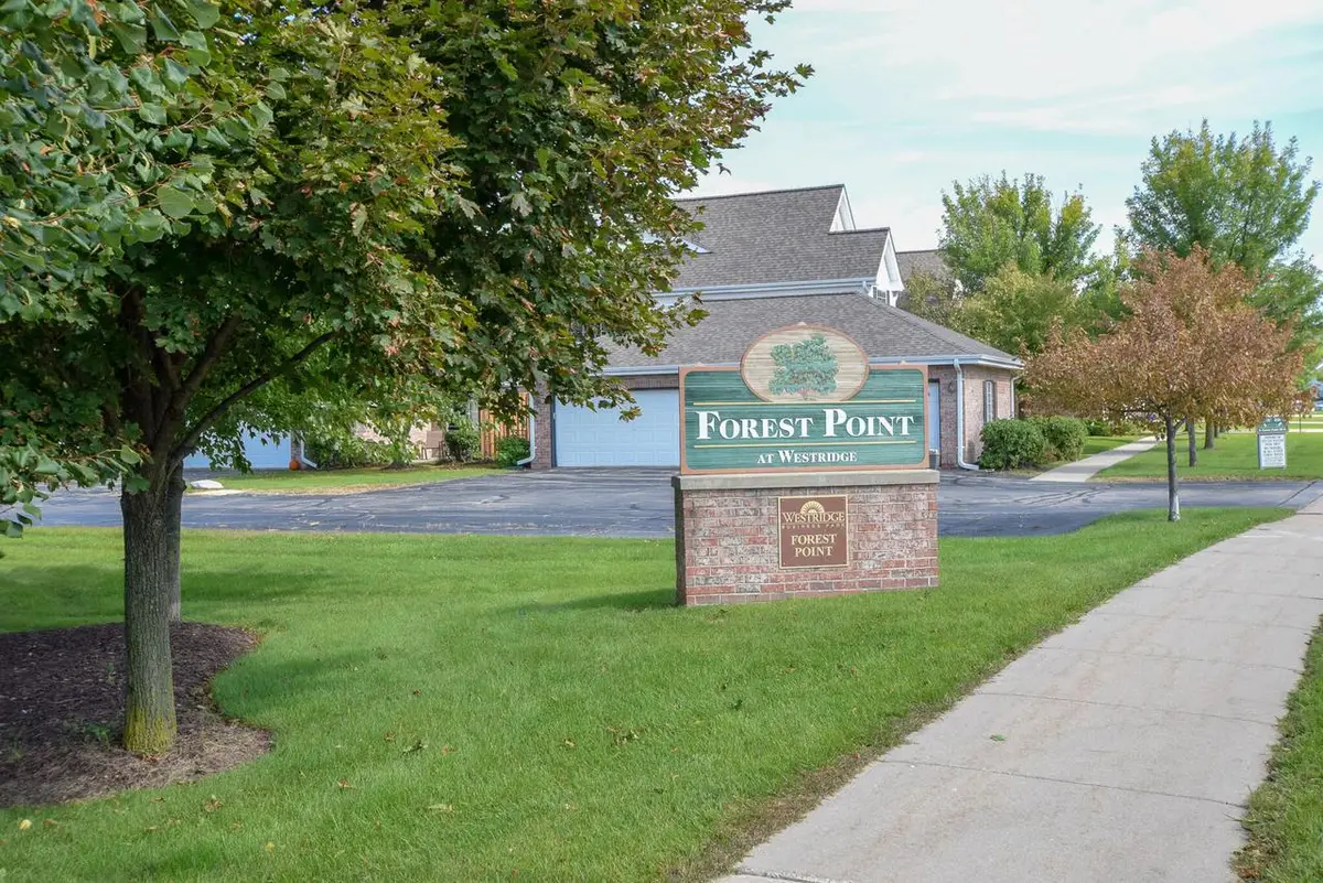 14824 W Arrowhead LANE, New Berlin, WI 53151 - Image #1