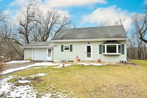 1601 Highland AVENUE, Hubertus, WI 53033