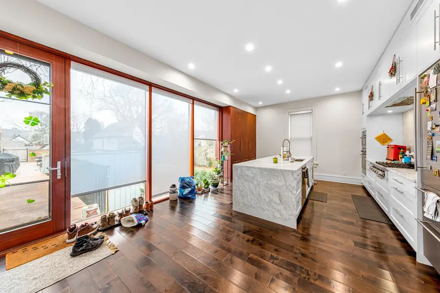 1728 N Franklin PLACE #1730, Milwaukee, WI 53202 - Image #3