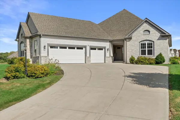 W195N5814 Deer Park COURT, Menomonee Falls, WI 53051
