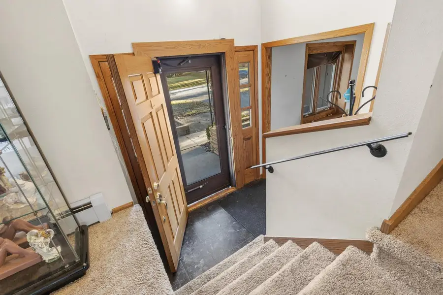 8979 N Silver Brook LANE, Brown Deer, WI 53223 - #3