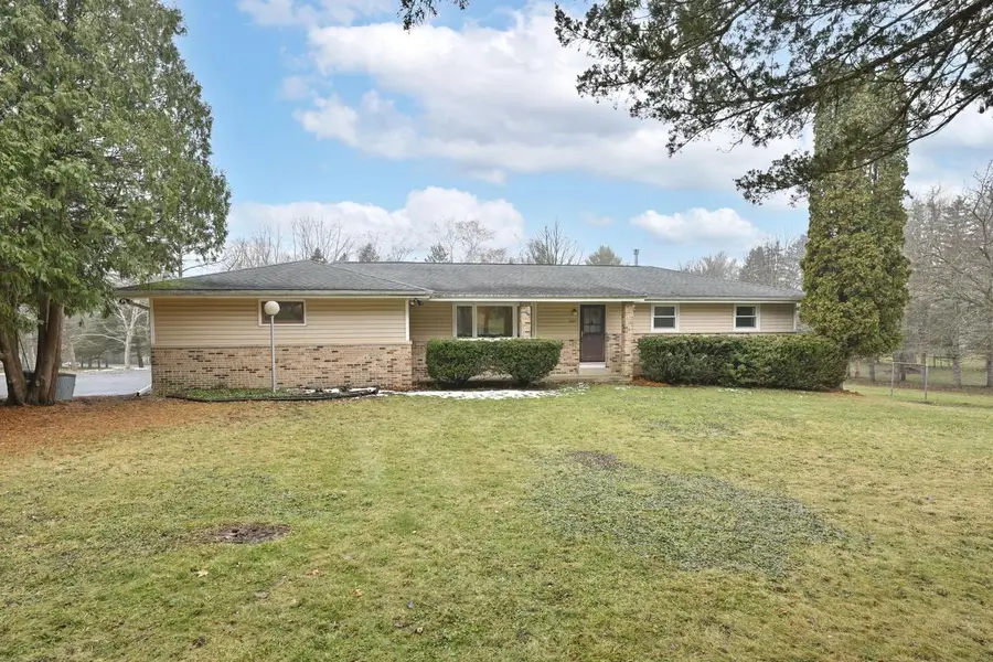 N5907 Aspen DRIVE, Burlington, WI 53105 - Image #3