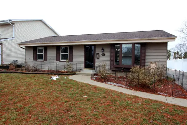 8028 W Van Beck AVENUE, Milwaukee, WI 53220