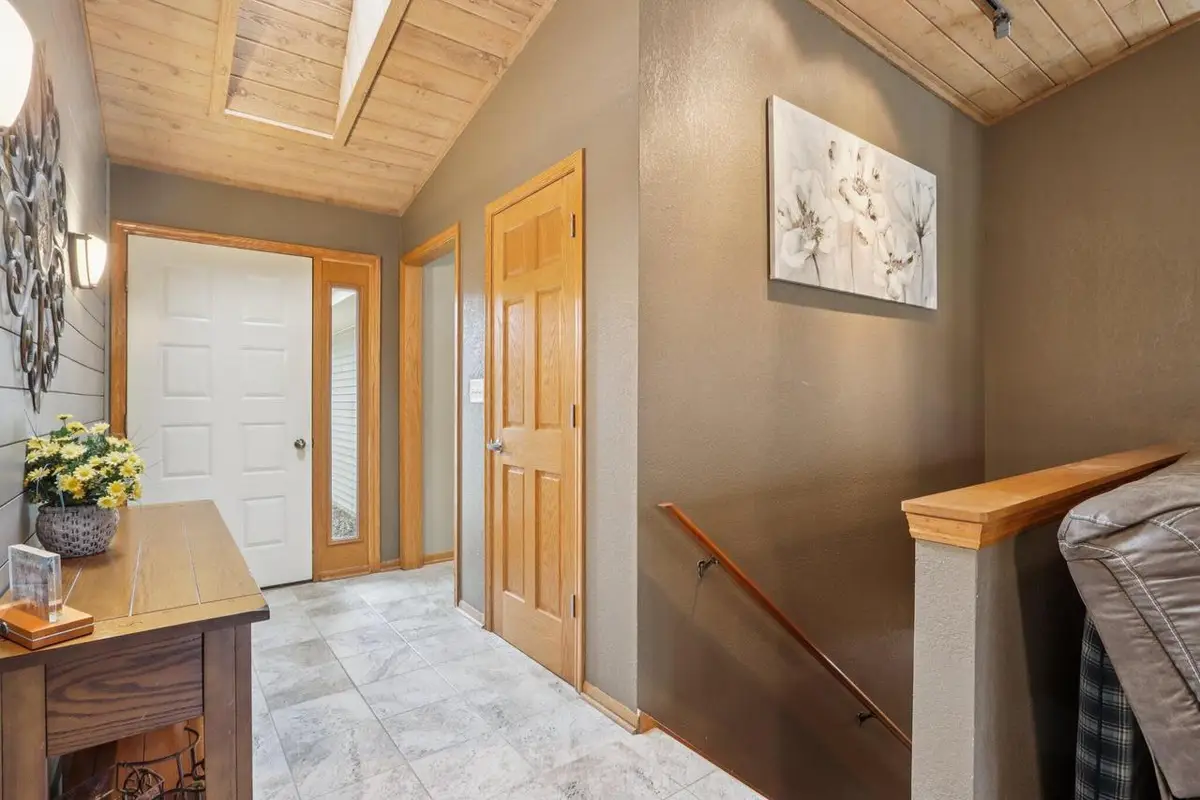 14320 W Fieldpointe DRIVE, New Berlin, WI 53151 - Image #1