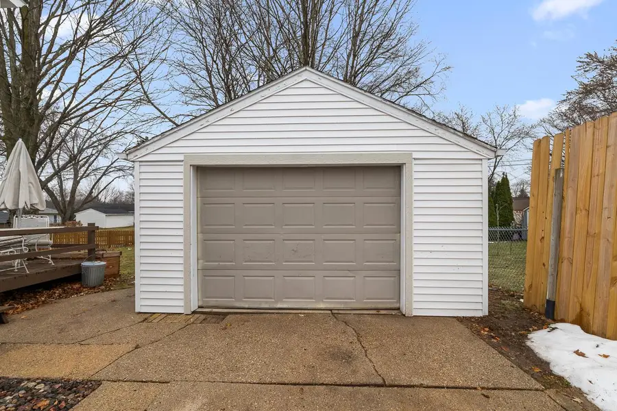 625 Madison AVENUE, West Bend, WI 53095 - Image #3