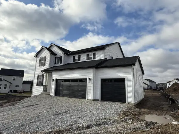 1372 MacGregor ROAD, Oconomowoc, WI 53066