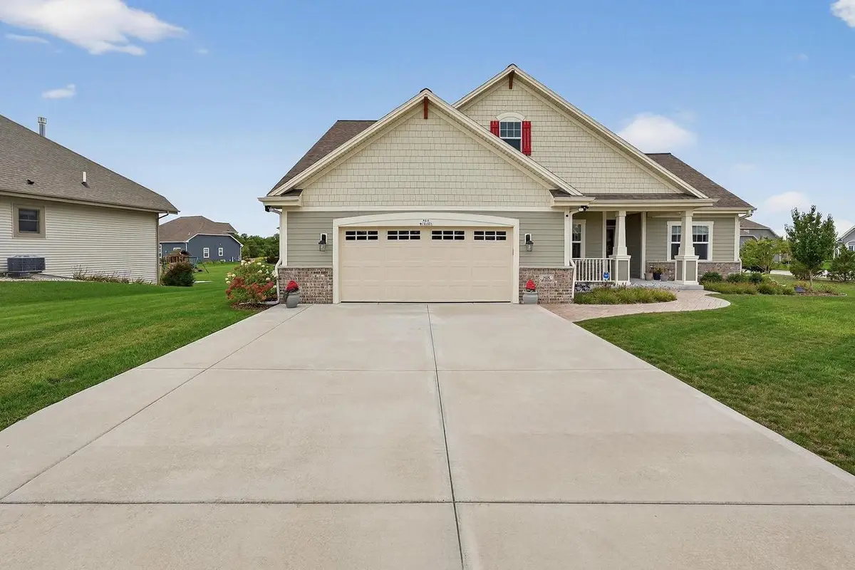 N88W18601 Duke STREET, Menomonee Falls, WI 53051 - Image #1