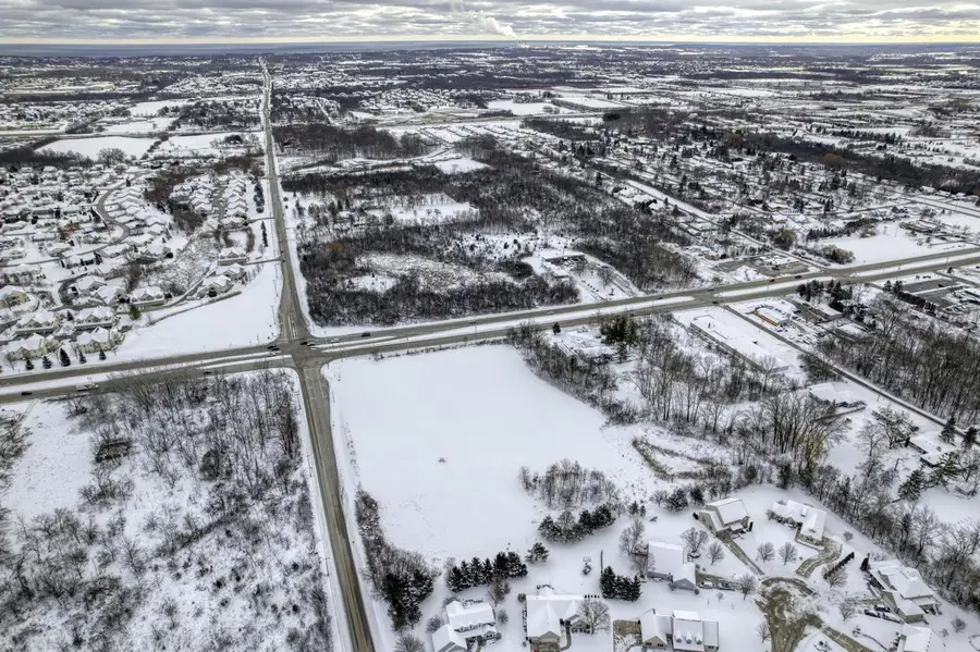 2707 W PUETZ ROAD, Franklin, WI 53132 - #2