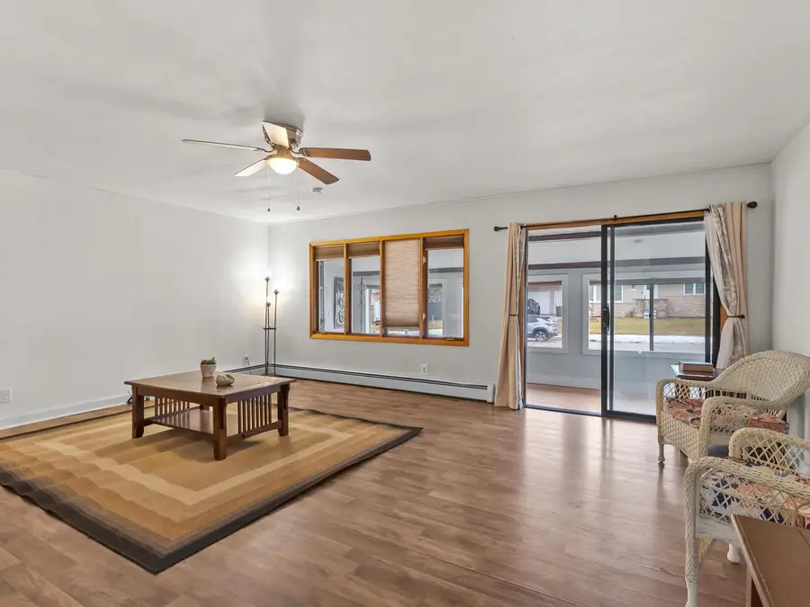 815 Buchholz STREET, Two Rivers, WI 54241 - Image #3