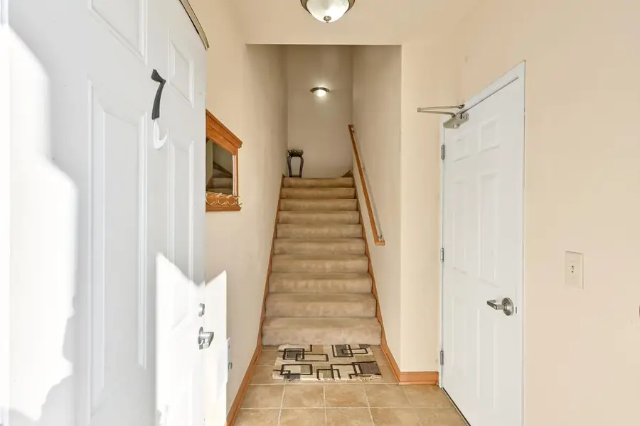 12248 W Virginia CIRCLE #7, Franklin, WI 53132 - Image #2